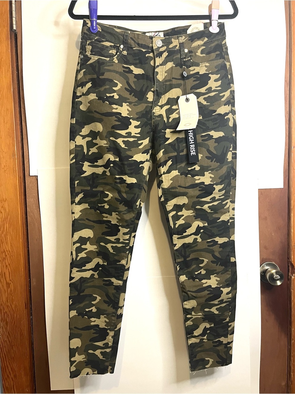 NWT Denim BLVD Juniors Size 13 (Waist 29) Camo High-Rise Skinny Ankle Jeans